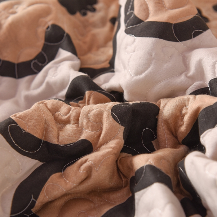 91家纺网 家纺一手货源 找家纺 绒世界 2024新款水洗棉韩版夹棉床盖系列 诗意花期