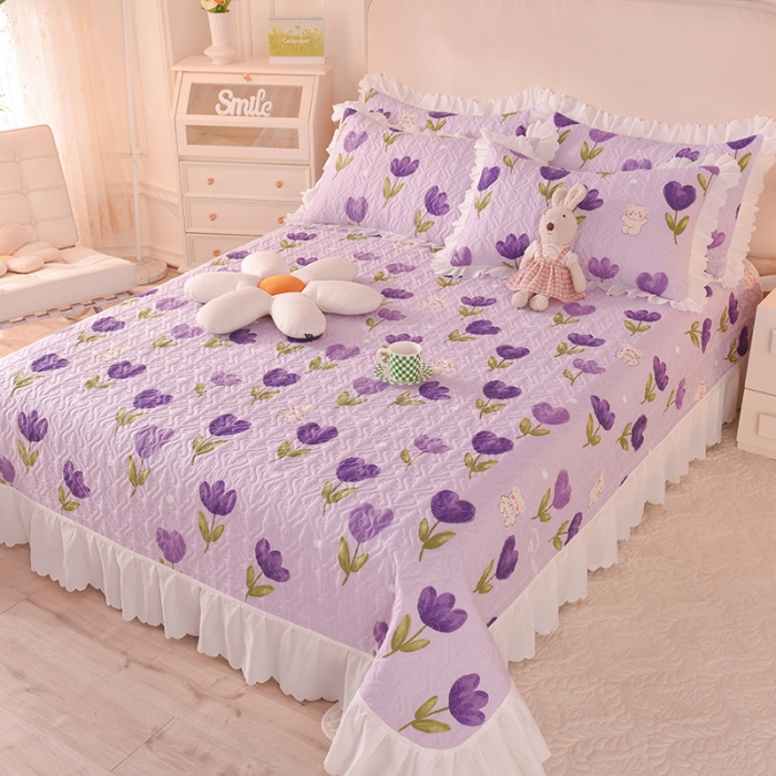 91家纺网 家纺一手货源 找家纺 绒世界 2024新款水洗棉韩版夹棉床盖系列 紫花依熊