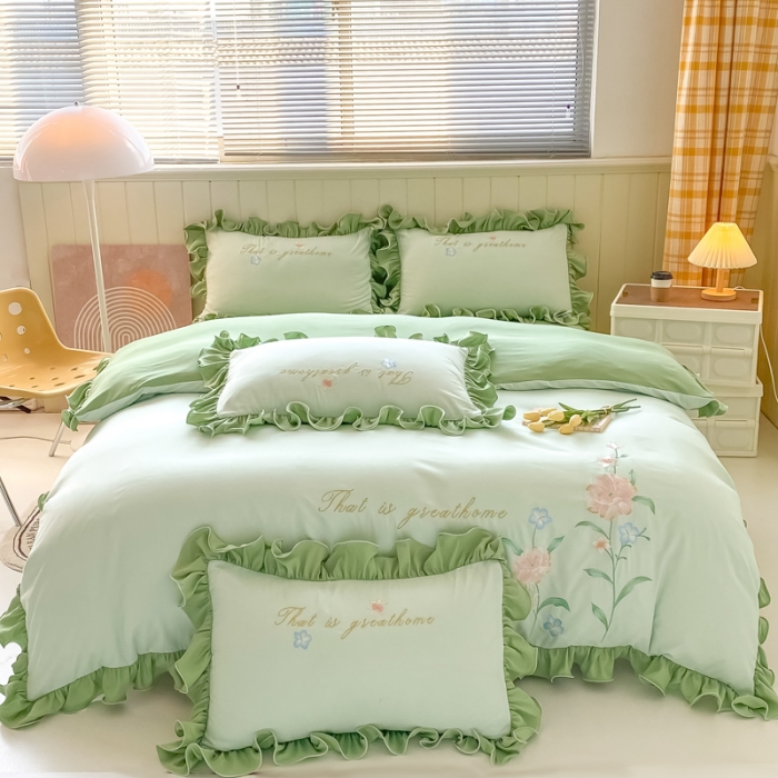 91家纺网 家纺一手货源 找家纺 富盛 2024新款水洗亲肤棉刺绣四件套公主风四件套-春暖花开 浅绿+深绿