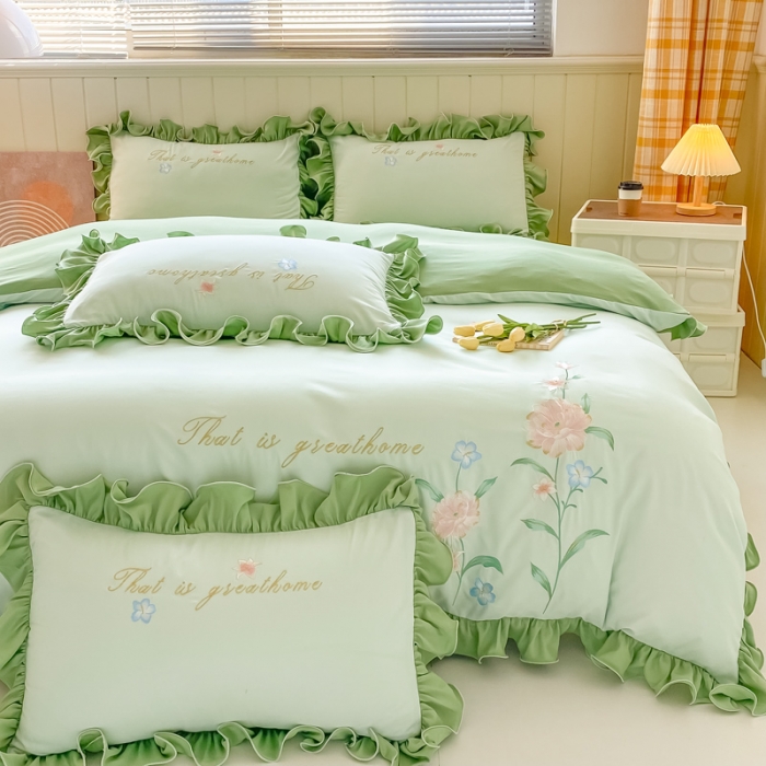 91家纺网 家纺一手货源 找家纺 富盛 2024新款水洗亲肤棉刺绣四件套公主风四件套-春暖花开 浅绿+深绿