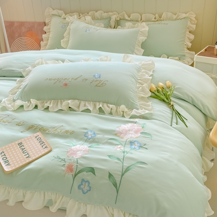 91家纺网 家纺一手货源 找家纺 富盛 2024新款水洗亲肤棉刺绣四件套公主风四件套-春暖花开 浅绿