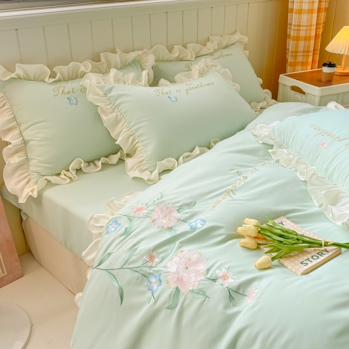 91家纺网 家纺一手货源 找家纺 富盛 2024新款水洗亲肤棉刺绣四件套公主风四件套-春暖花开 浅绿