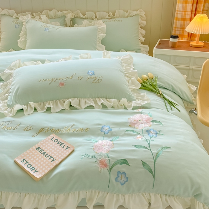 91家纺网 家纺一手货源 找家纺 富盛 2024新款水洗亲肤棉刺绣四件套公主风四件套-春暖花开 浅绿