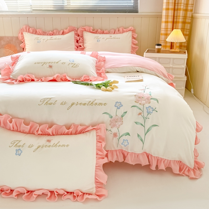 91家纺网 家纺一手货源 找家纺 富盛 2024新款水洗亲肤棉刺绣四件套公主风四件套-春暖花开 白粉