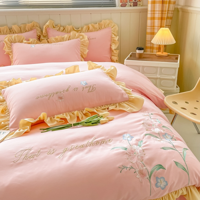 91家纺网 家纺一手货源 找家纺 富盛 2024新款水洗亲肤棉刺绣四件套公主风四件套-春暖花开 粉玉