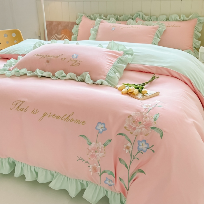 91家纺网 家纺一手货源 找家纺 富盛 2024新款水洗亲肤棉刺绣四件套公主风四件套-春暖花开 粉绿