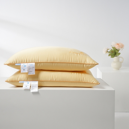 91家纺网 家纺一手货源 找家纺 （总）2025新款 玫丽丝枕芯 轻柔亲肤羽丝绒护颈枕头