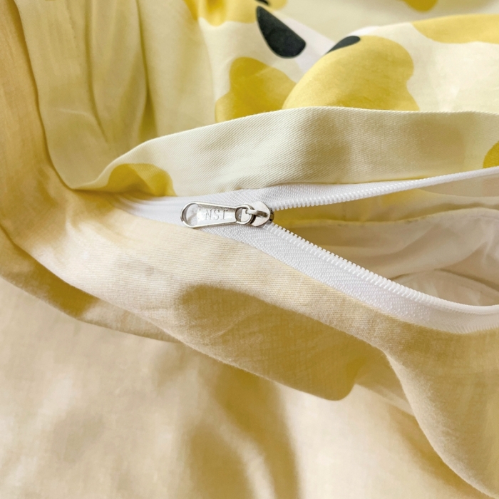 91家纺网 家纺一手货源 找家纺 金丝鸟家纺 2023新款舒适柔软双版全棉斜纹四季可用四件套 宝宝熊黄