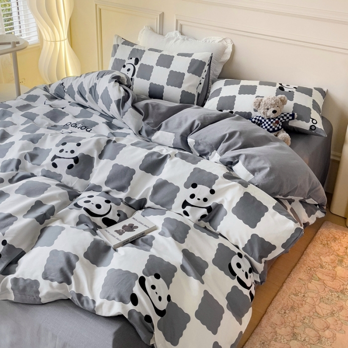 91家纺网 家纺一手货源 找家纺 金丝鸟家纺 2023新款舒适柔软双版全棉斜纹四季可用四件套 宝宝熊灰