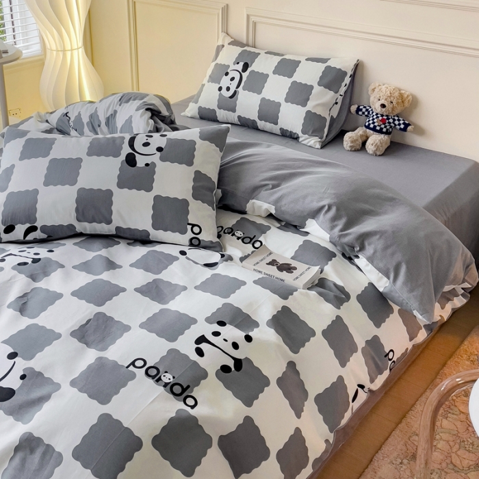 91家纺网 家纺一手货源 找家纺 金丝鸟家纺 2023新款舒适柔软双版全棉斜纹四季可用四件套 宝宝熊灰