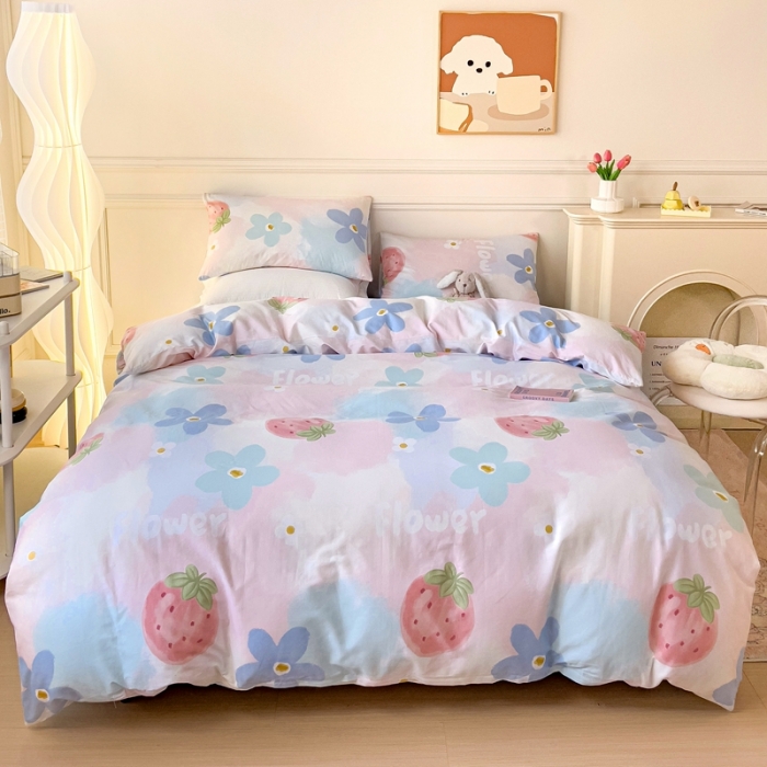 91家纺网 家纺一手货源 找家纺 金丝鸟家纺 2023新款舒适柔软双版全棉斜纹四季可用四件套 草莓物语