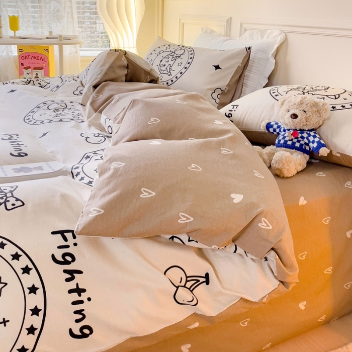 91家纺网 家纺一手货源 找家纺 金丝鸟家纺 2023新款舒适柔软双版全棉斜纹四季可用四件套 加油女孩