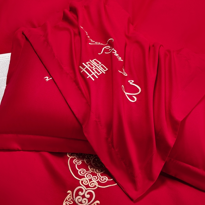 91家纺网 家纺一手货源 找家纺 2025新款亲肤棉刺绣绣花婚庆四件套 幸福婚约