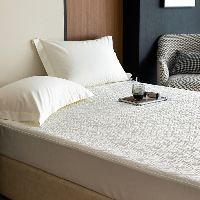 91家纺网 家纺一手货源 找家纺 小米笠 2023新款100支长绒棉夹棉抗菌床笠夹棉床笠四件套款纯色轻奢 米立方-白