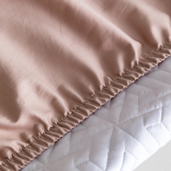 91家纺网 家纺一手货源 找家纺 小米笠 2023新款100支长绒棉夹棉抗菌床笠夹棉床笠四件套款纯色轻奢 米立方-粉