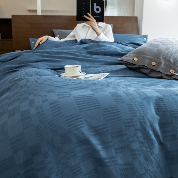 91家纺网 家纺一手货源 找家纺 棉邦 2023新款40支华夫格大提花纽扣款四件套 深蓝