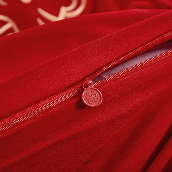 91家纺网 家纺一手货源 找家纺 2025新款亲肤棉刺绣绣花婚庆四件套 喜欢