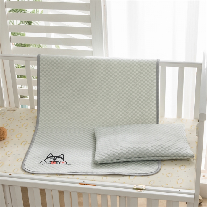 91家纺网 家纺一手货源 找家纺 宅部落 2023新款凉感豆豆儿童凉席 哈士奇-水绿