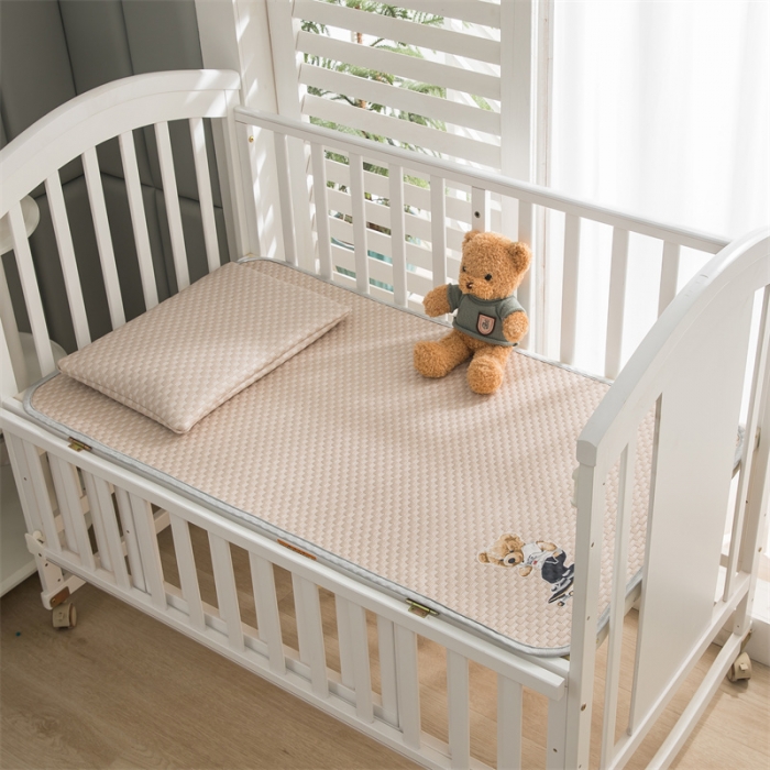 91家纺网 家纺一手货源 找家纺 宅部落 2023新款凉感豆豆儿童凉席 滑板熊-咖色