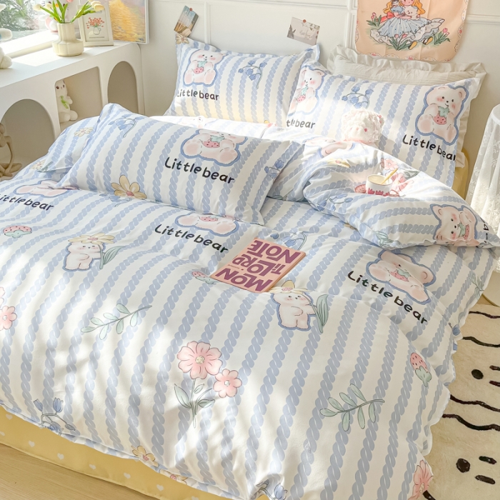 91家纺网 家纺一手货源 找家纺 花伞家居 2024直播网销斜纹加厚磨毛印花植物羊绒四件套 花丛小熊