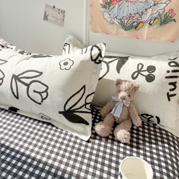 91家纺网 家纺一手货源 找家纺 花伞家居 2024直播网销斜纹加厚磨毛印花植物羊绒四件套黑色郁金香