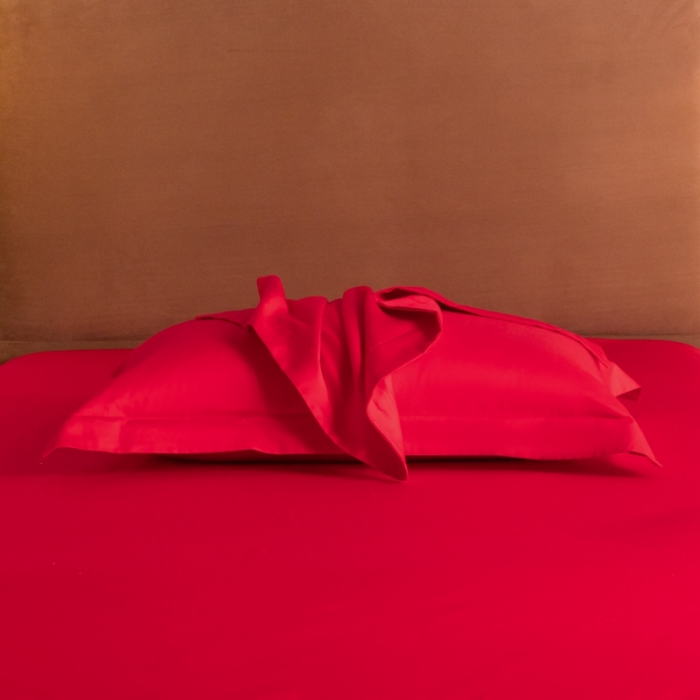 91家纺网 家纺一手货源 找家纺 秀色 50支贡缎新疆长绒棉全棉纯棉酒店轻奢纯色被套床上四件套 海棠红