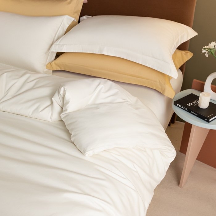 91家纺网 家纺一手货源 找家纺 秀色 50支贡缎新疆长绒棉全棉纯棉酒店轻奢纯色被套床上四件套 皓月白