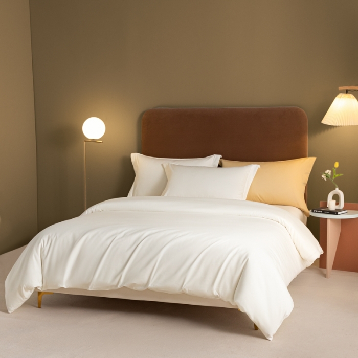 91家纺网 家纺一手货源 找家纺 秀色 50支贡缎新疆长绒棉全棉纯棉酒店轻奢纯色被套床上四件套 皓月白