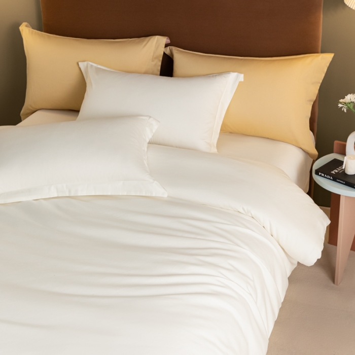 91家纺网 家纺一手货源 找家纺 秀色 50支贡缎新疆长绒棉全棉纯棉酒店轻奢纯色被套床上四件套 皓月白