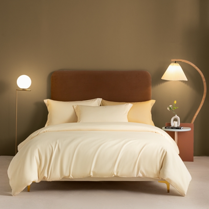 91家纺网 家纺一手货源 找家纺 秀色 50支贡缎新疆长绒棉全棉纯棉酒店轻奢纯色被套床上四件套 奶昔白