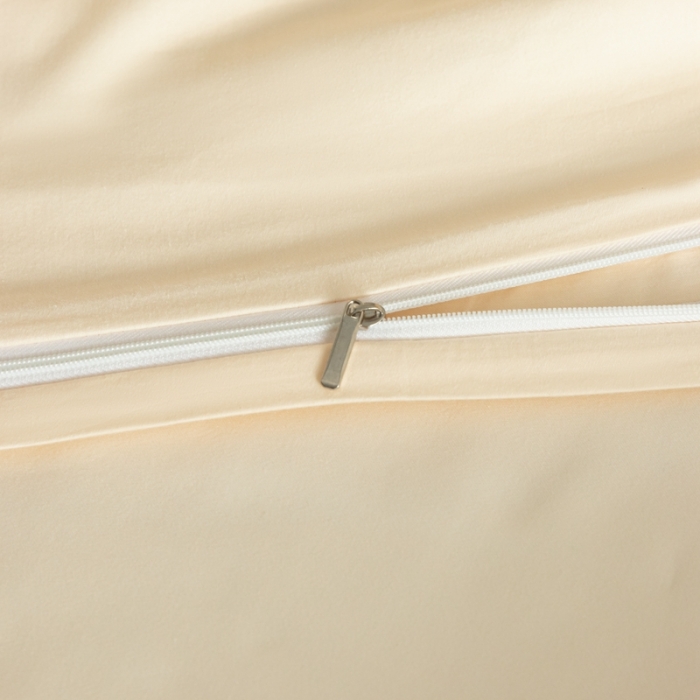 91家纺网 家纺一手货源 找家纺 秀色 50支贡缎新疆长绒棉全棉纯棉酒店轻奢纯色被套床上四件套 奶昔白