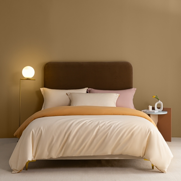 91家纺网 家纺一手货源 找家纺 秀色50支贡缎新疆长绒棉全棉纯棉酒店轻奢纯色被套床上四件套奶昔白+南瓜橘