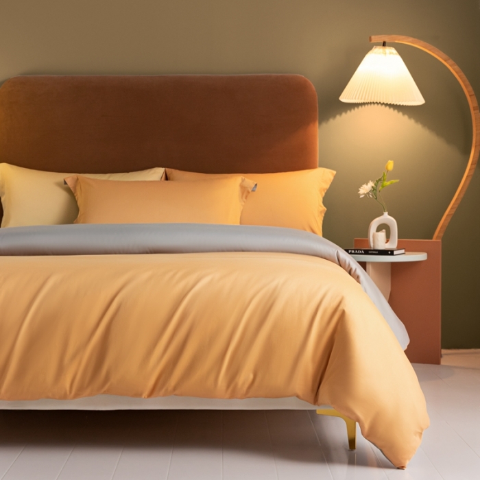 91家纺网 家纺一手货源 找家纺 秀色50支贡缎新疆长绒棉全棉纯棉酒店轻奢纯色被套床上四件套南瓜橘+典雅灰