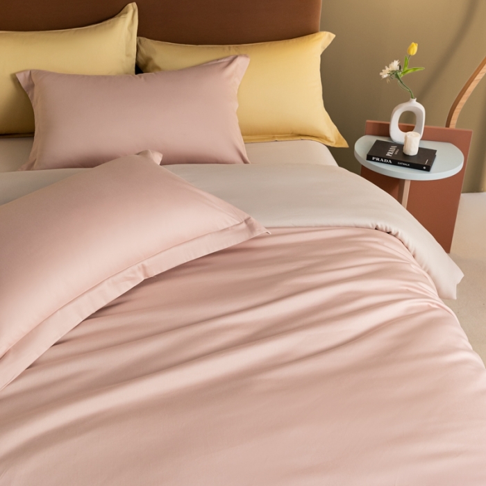 91家纺网 家纺一手货源 找家纺 秀色50支贡缎新疆长绒棉全棉纯棉酒店轻奢纯色被套床上四件套泡芙粉+粉末白