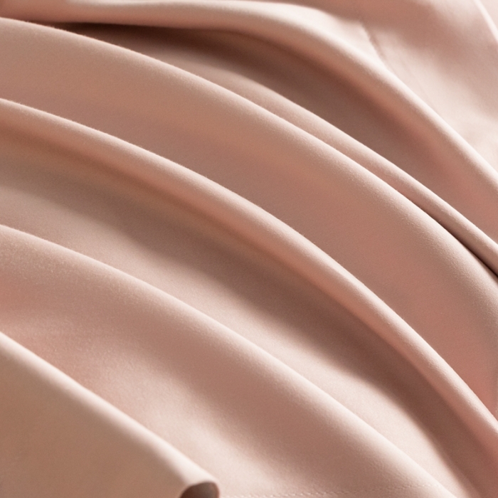 91家纺网 家纺一手货源 找家纺 秀色50支贡缎新疆长绒棉全棉纯棉酒店轻奢纯色被套床上四件套泡芙粉+粉末白