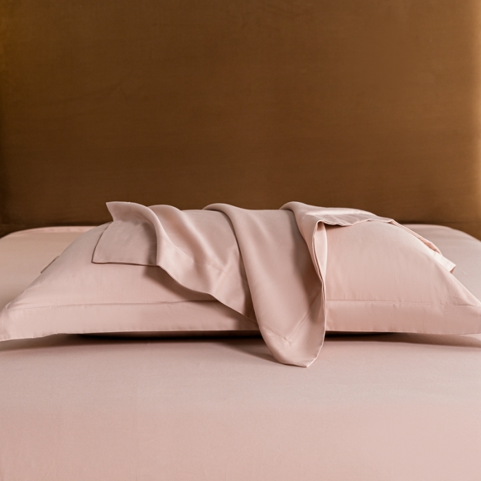 91家纺网 家纺一手货源 找家纺 秀色 50支贡缎新疆长绒棉全棉纯棉酒店轻奢纯色被套床上四件套 玉颜粉