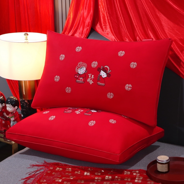 91家纺网 家纺一手货源 找家纺 （总）赛格时代 新款全棉贡缎婚庆羽丝绒枕 婚庆枕芯