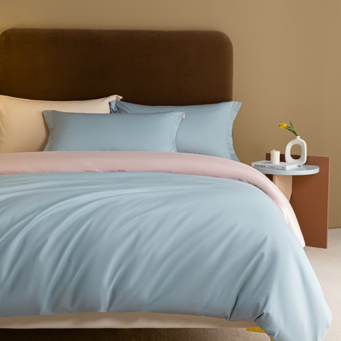 91家纺网 家纺一手货源 找家纺 秀色 50支贡缎新疆长绒棉全棉纯棉酒店轻奢纯色被套床上四件套郁兰+泡芙粉