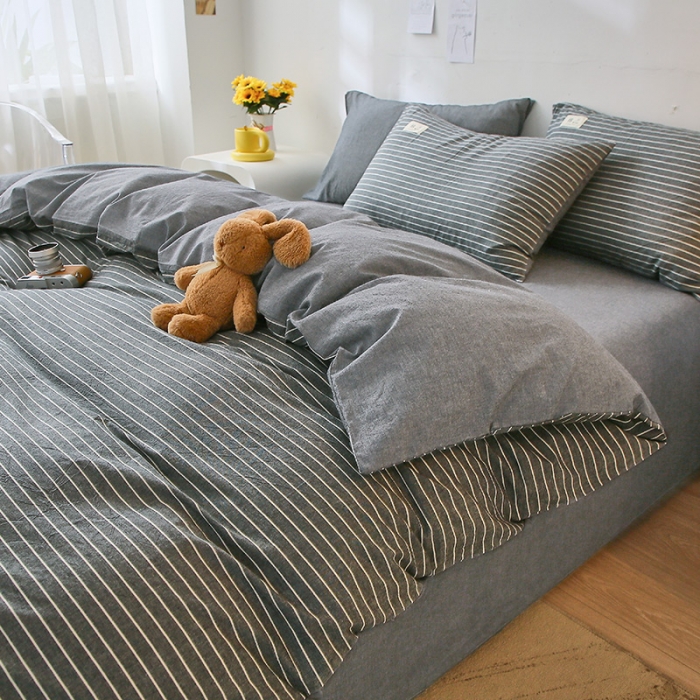91家纺网 家纺一手货源 找家纺 恋人优选 2023新款A类纯棉水洗棉四件套被套(AB版) 灰细条+深灰(AB版) 001