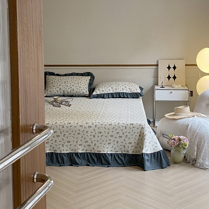 91家纺网 家纺一手货源 找家纺 上喜 热卖双面全棉水洗韩系小碎花床盖 春光里-墨绿