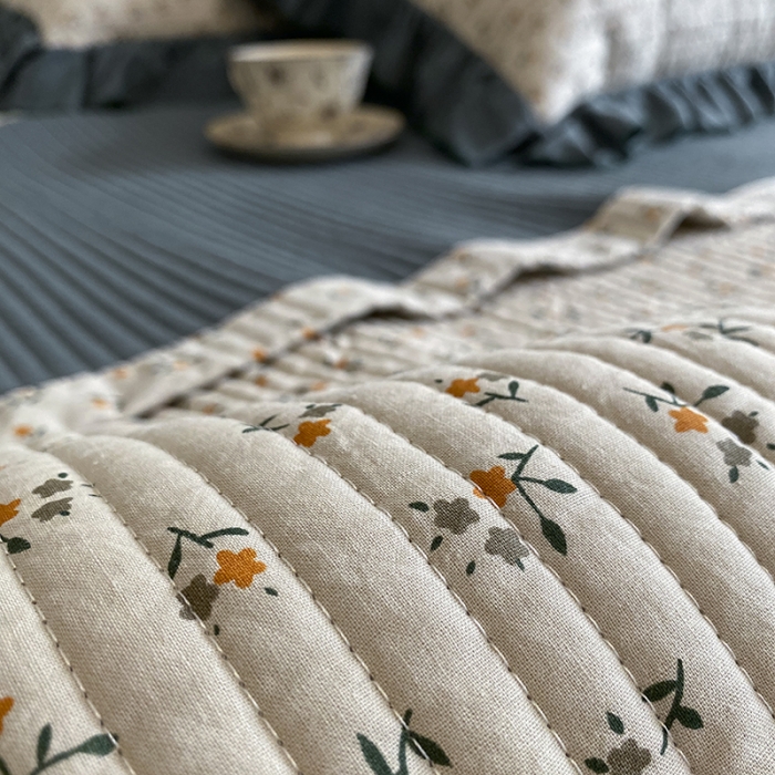 91家纺网 家纺一手货源 找家纺 上喜 热卖双面全棉水洗韩系小碎花床盖 莱茵蓝