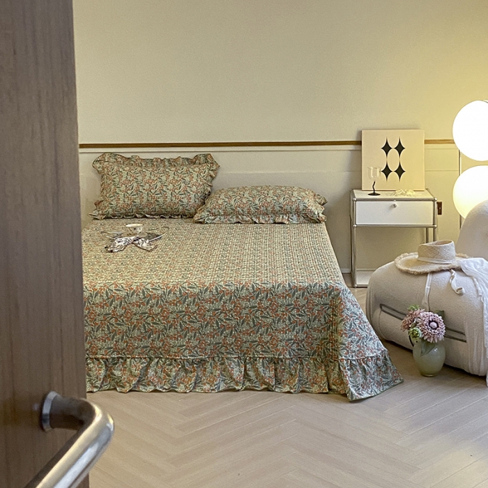 91家纺网 家纺一手货源 找家纺 上喜 热卖双面全棉水洗韩系小碎花床盖 秘密花园