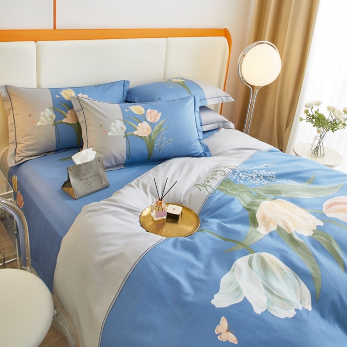 91家纺网 家纺一手货源 找家纺 金纱玉纺家纺 2024新款全棉大版印花13372四件套 浪漫柔情--蓝