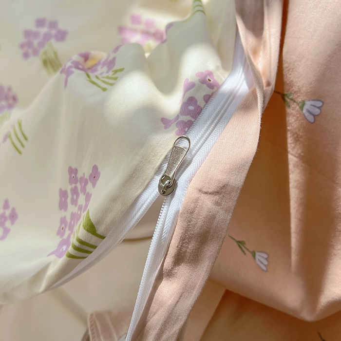 91家纺网 家纺一手货源 找家纺 百寐 2024小清新碎花卡通13372全棉四件套纯棉床单床笠款 紫薇