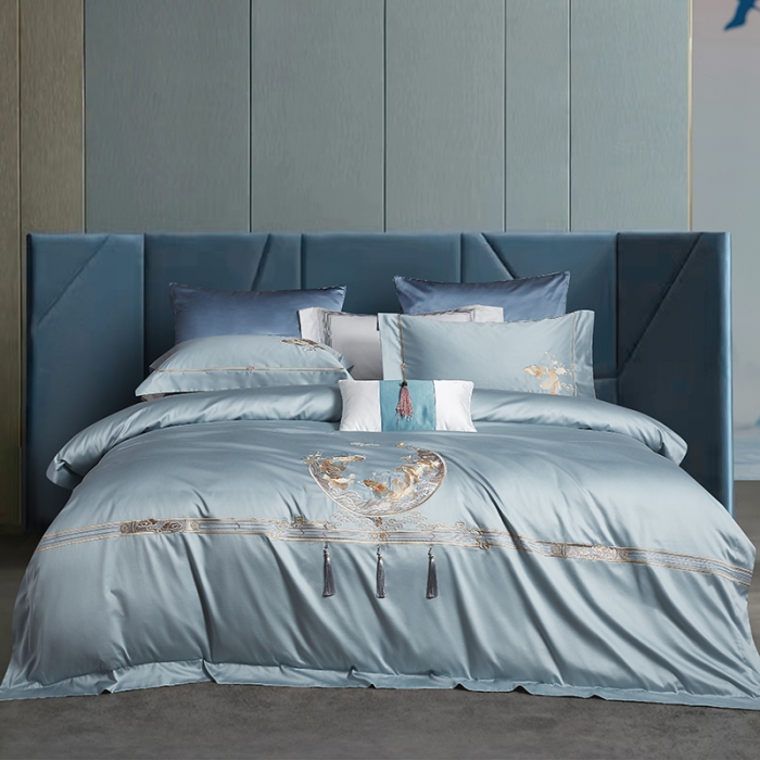 91家纺网 家纺一手货源 找家纺 爱情故事 2025新款居家140支轻奢贡缎长绒棉刺绣四件套 余生-蓝