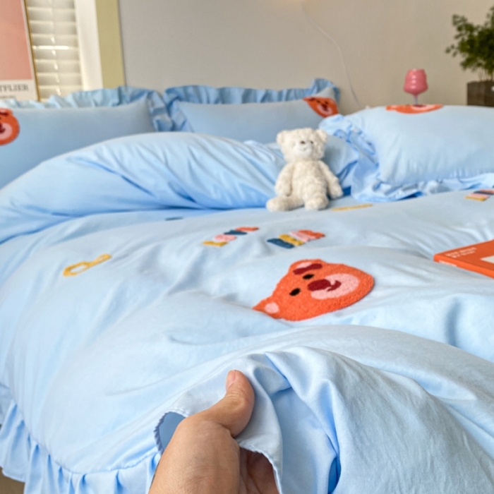 91家纺网 家纺一手货源 找家纺 AB家纺 2023新款韩版水洗棉毛巾绣四件套-爱心熊 爱心熊-天空蓝