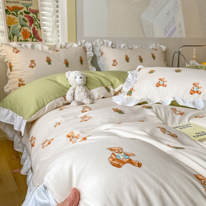 91家纺网 家纺一手货源 找家纺 澳梵  2023新款法式清新四件套-晚风告白 宝贝熊-绿