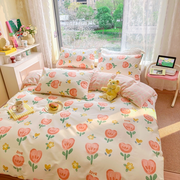 91家纺网 家纺一手货源 找家纺 沐辰 2023新款13372全棉印花四件套-萌趣系列 爱心捧花