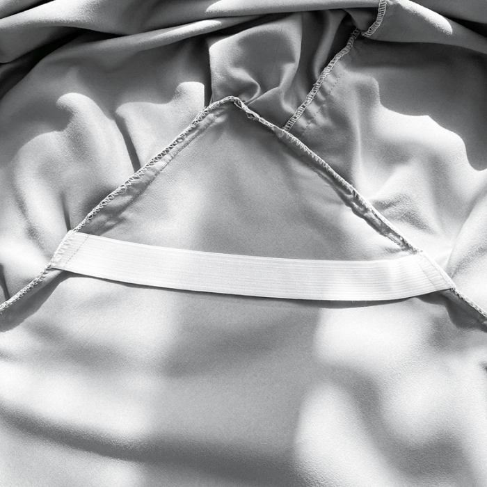 91家纺网 家纺一手货源 找家纺 极梦 2025新款纯色水洗棉磨毛单床裙三件套床垫保护套 淡浅灰