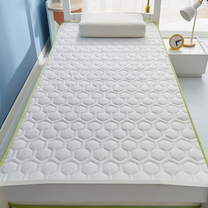 91家纺网 家纺一手货源 找家纺 迪乐妮 2023铂金棉记忆棉炫彩乳胶立体床垫 薄荷绿-白色